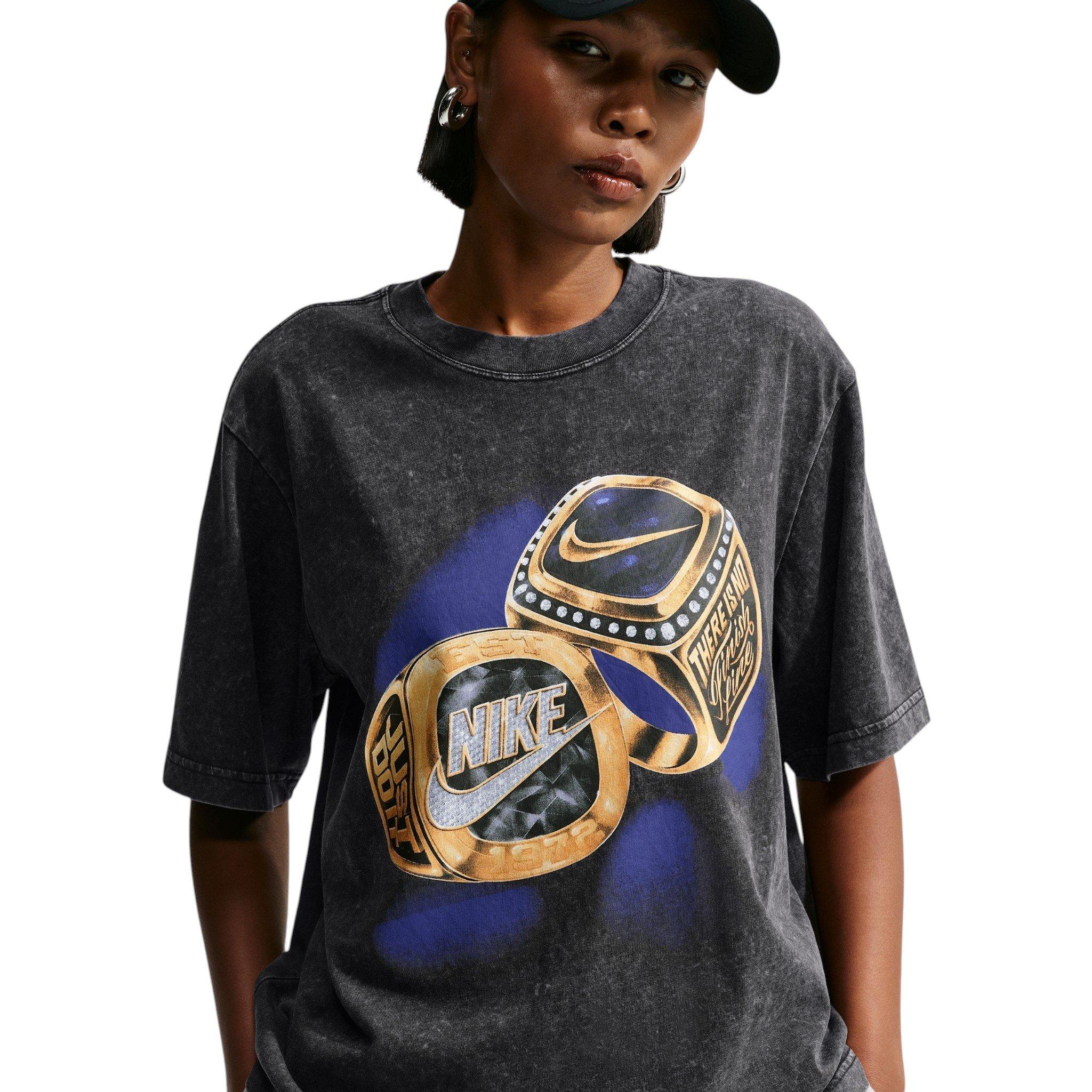Nike Women's Sportswear Rings Classic Boxy T-Shirt - Black - BLACK